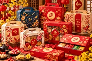 Mẫu hộp carton đựng bánh kẹo Tết: Chọn chất liệu và thiết kế